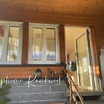 Alphome Apartment